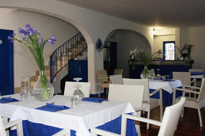 Hotel Ristorante Meson Feliz Террачина Экстерьер фото