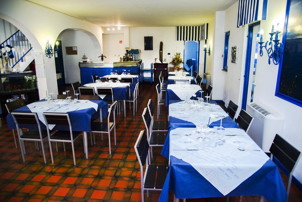 Hotel Ristorante Meson Feliz Террачина Экстерьер фото